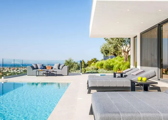 Villa Above The Blue *